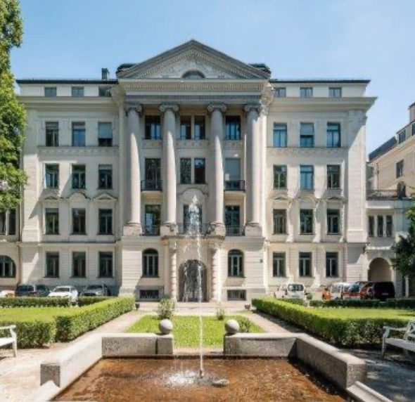 München: HanseMerkur finanziert Jugendstil-Bürogebäude in Toplage