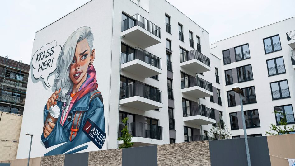 Adler Group wertet Immobilien um eine Milliarde Euro ab