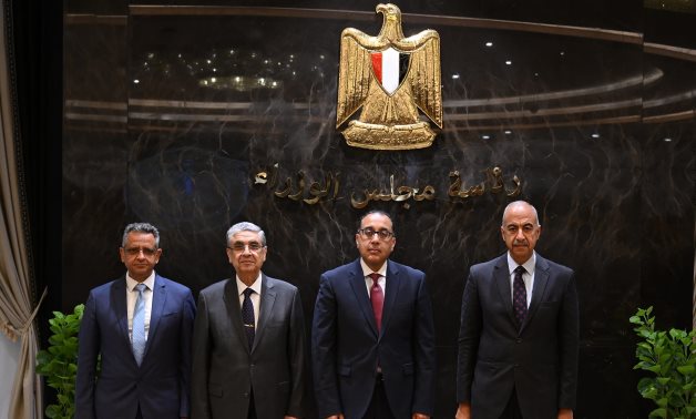 Egypt signs deal for 8-gigawatt wind farm projects in West Sohag