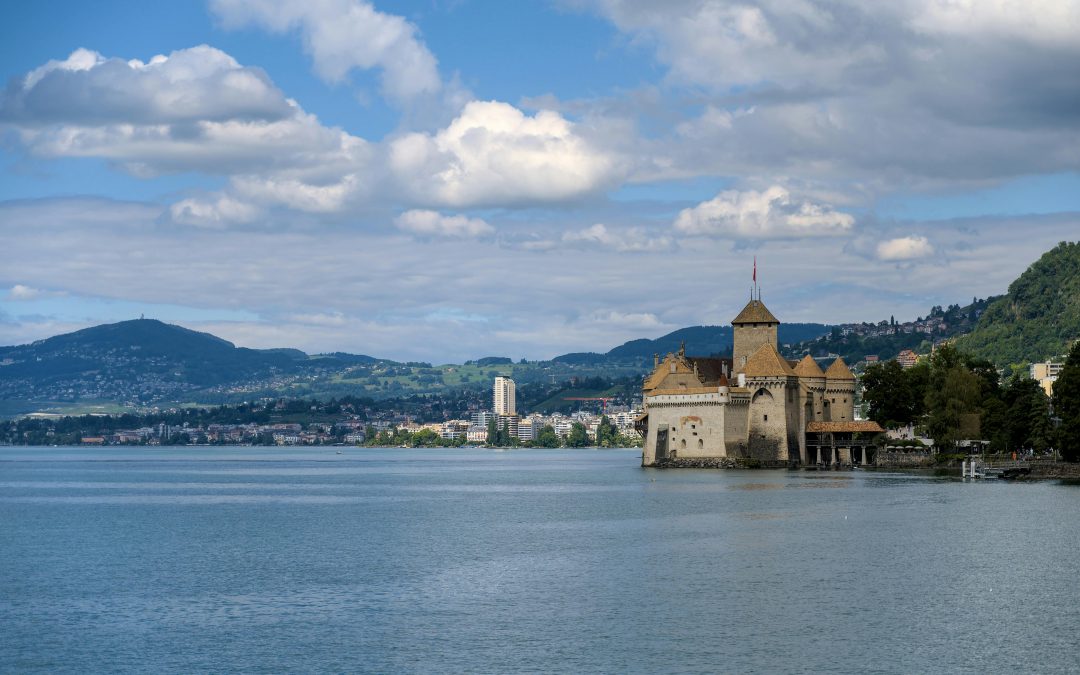 Schweiz: Marktpreise für Mehrfamilienhäuser und Büroimmobilien steigen