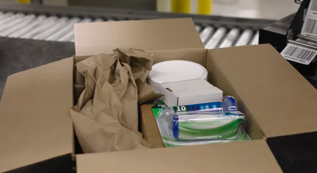 Amazon Eliminates 15 Billion Plastic Air Pillows in Packaging