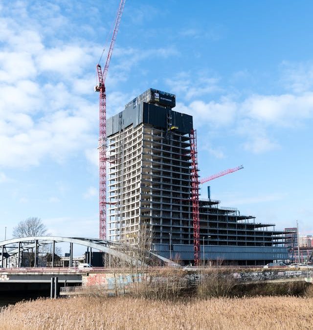 Kühne glaubt nicht an den Elbtower – Becken schon