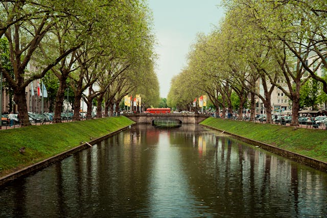 Handel | Deals Kauf: Luxusimmobilie in Bestlage der Königsallee verkauft