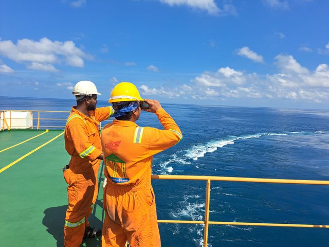 Renewed Hormuz tensions drive biggest crude rally since 2020