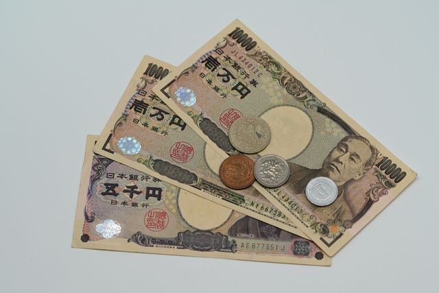 Yen rally fuels hedge fund short squeeze as intervention fears grip FX markets