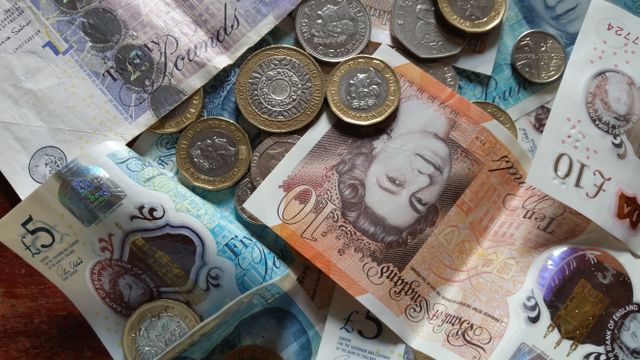 Hedge funds begin rebuilding sterling rates positions after euro-driven sell-off